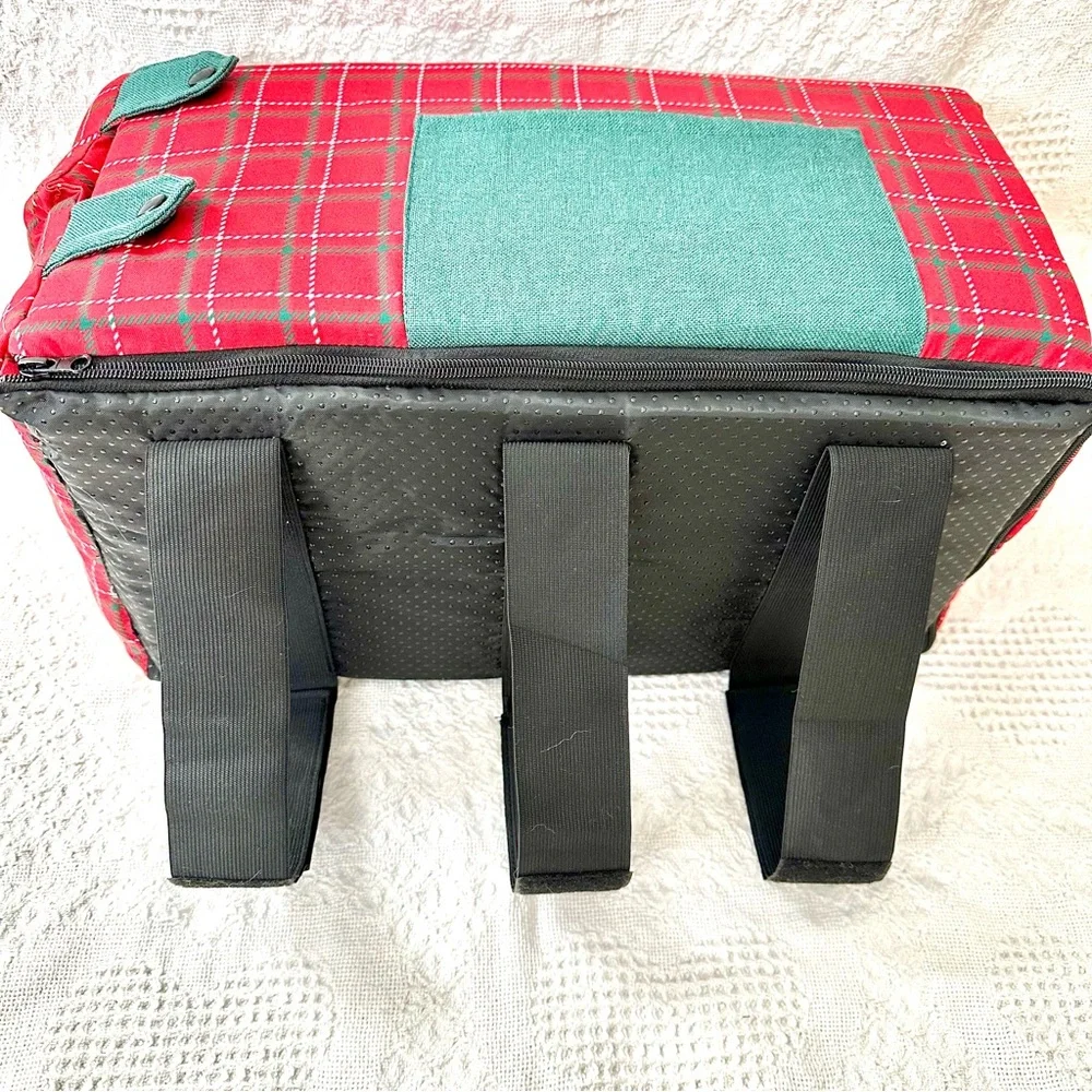 Console Dog Car Seat With Christmas Colors For Small Dogs Up To 12 Lbs